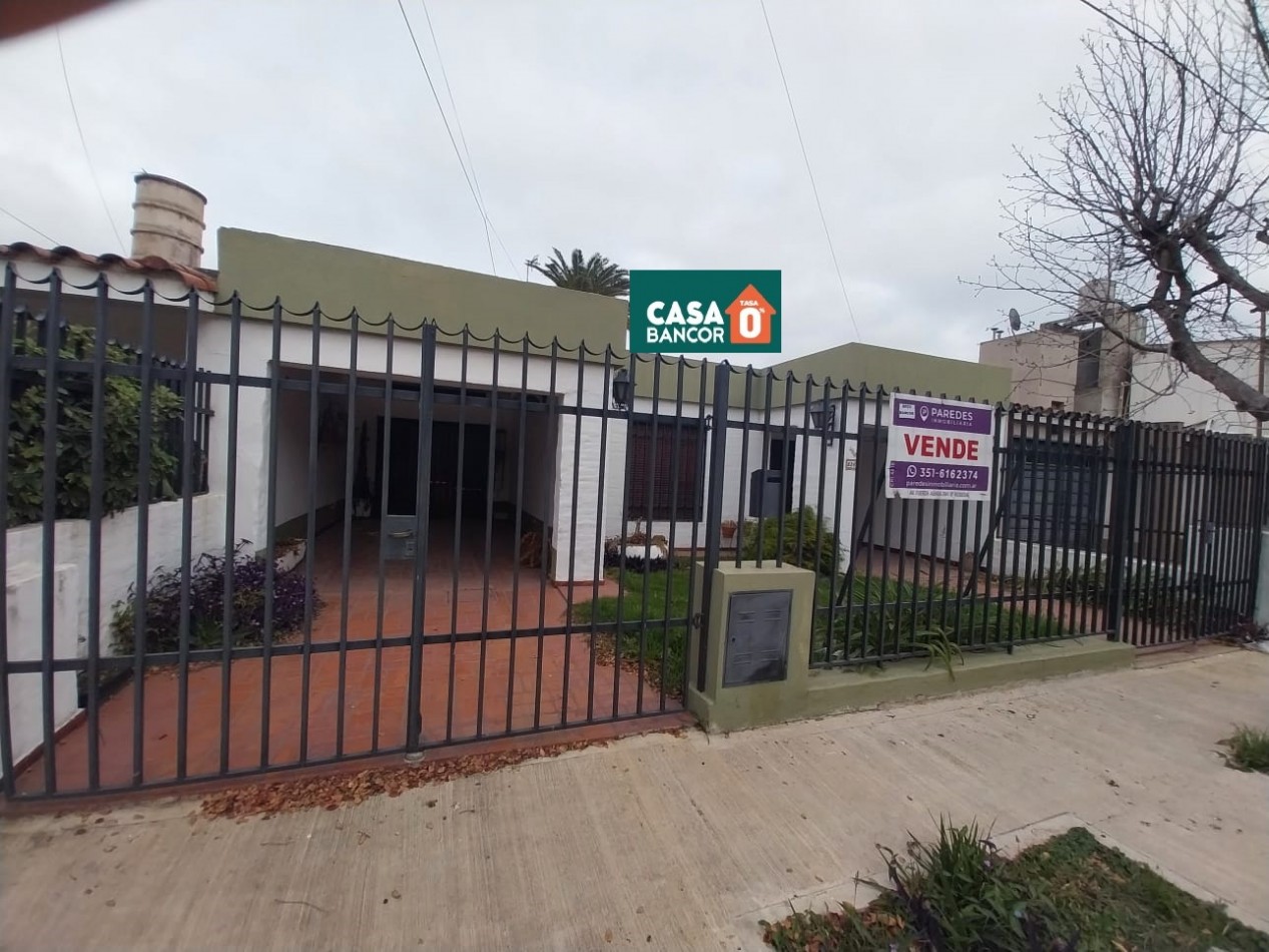Barrio Dean Funes casa venta 3dor zona fabrica FIAT Appto Bancor