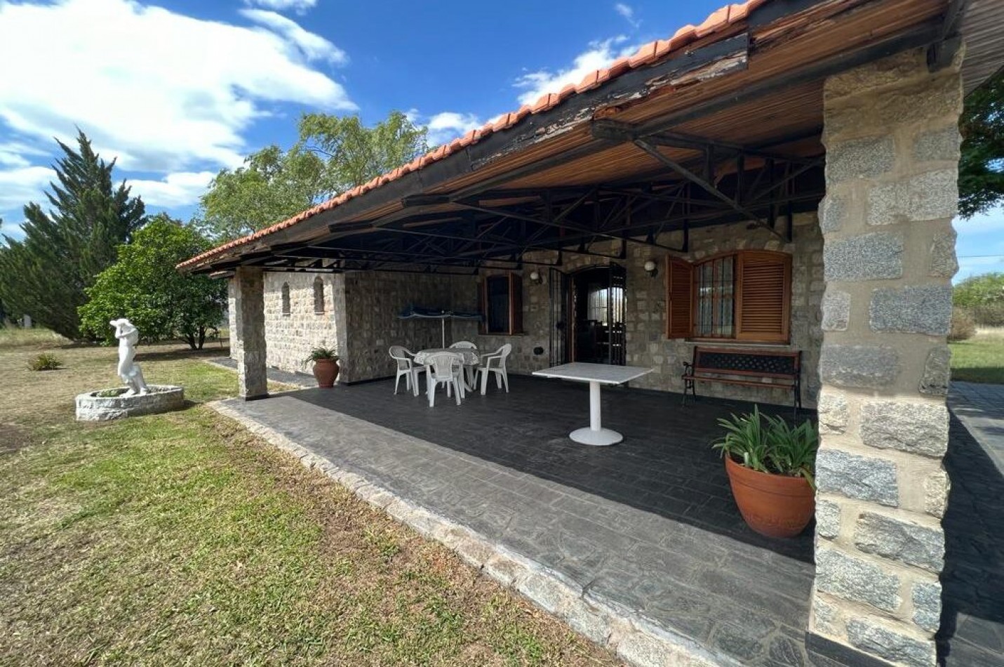 Vendo hermosa casa en Villa Sierras de Oro Malagueño