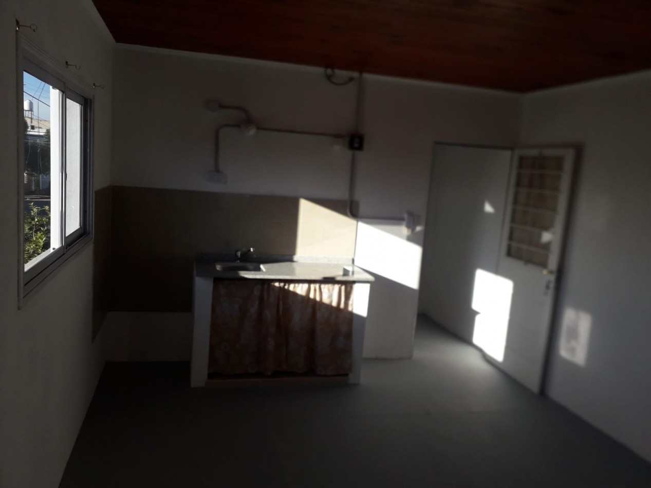 Alquiler departamento planta alta Aviador Pettirossi 2700