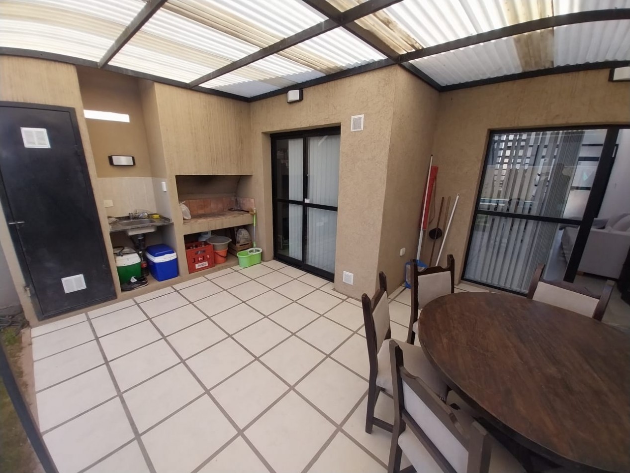 Barrio La Docta venta de Duplex 3 dor nuevo de calidad
