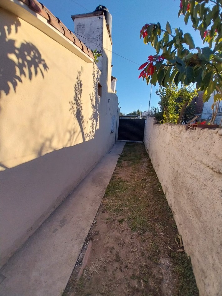 Casa venta APTA CREDITO 2dor Villa Adela (Bancor) IAF Planos