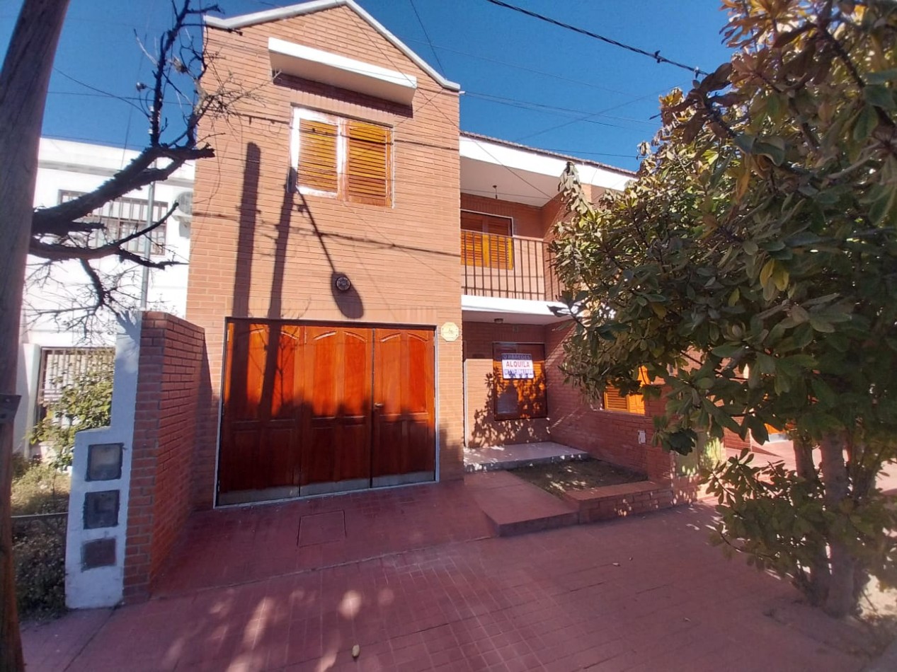 El Trebol alquiler Duplex 3 dor zona Luis Agote Los Naranjos