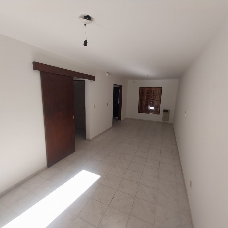 El Trebol alquiler Duplex 3 dor zona Luis Agote Los Naranjos