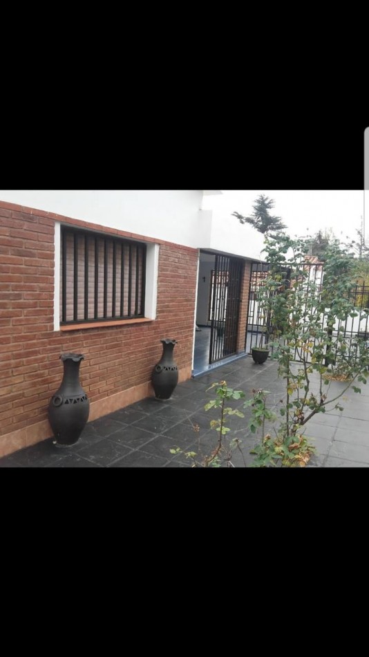 Villa Carlos Paz casa venta piscina apta credito