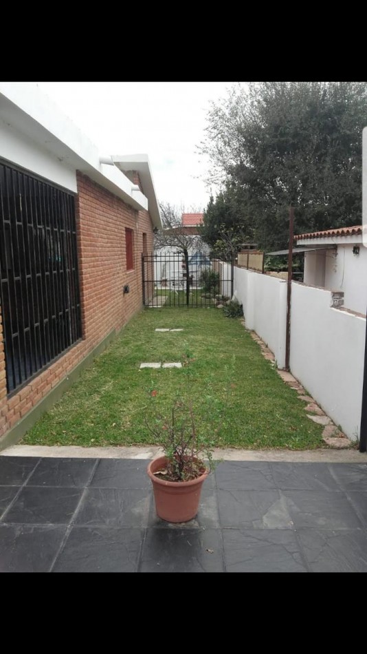 Villa Carlos Paz casa venta piscina apta credito