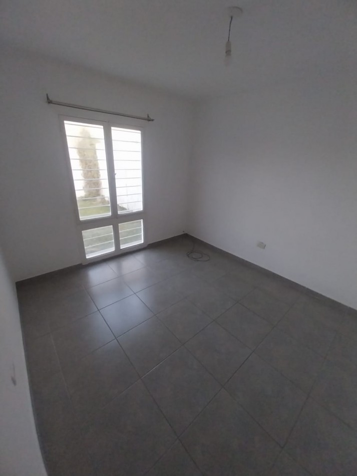 Alquiler casa 1 dormitorio Rene Favalor Sur