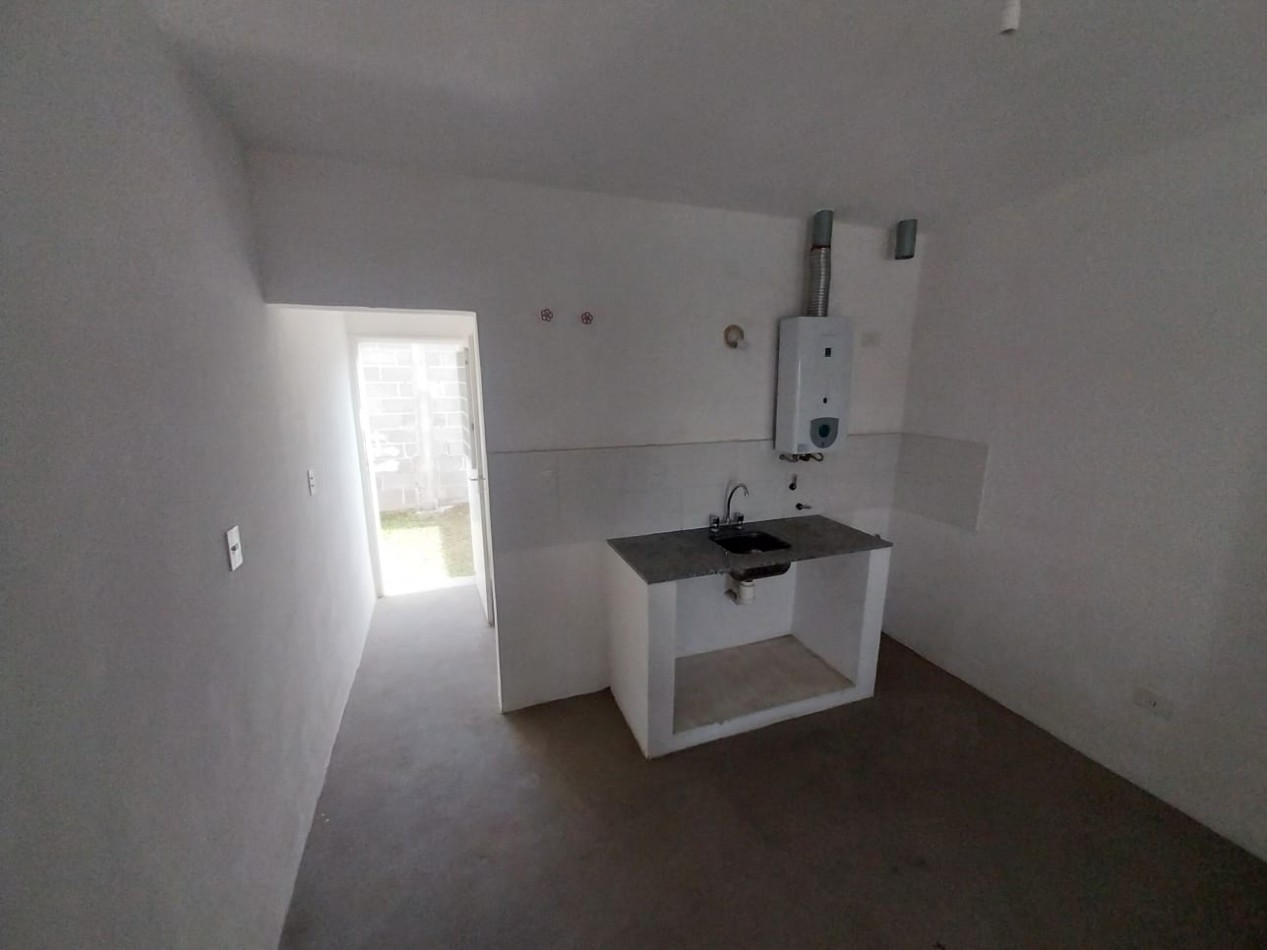 Alquiler casa 1 dormitorio Rene Favalor Sur