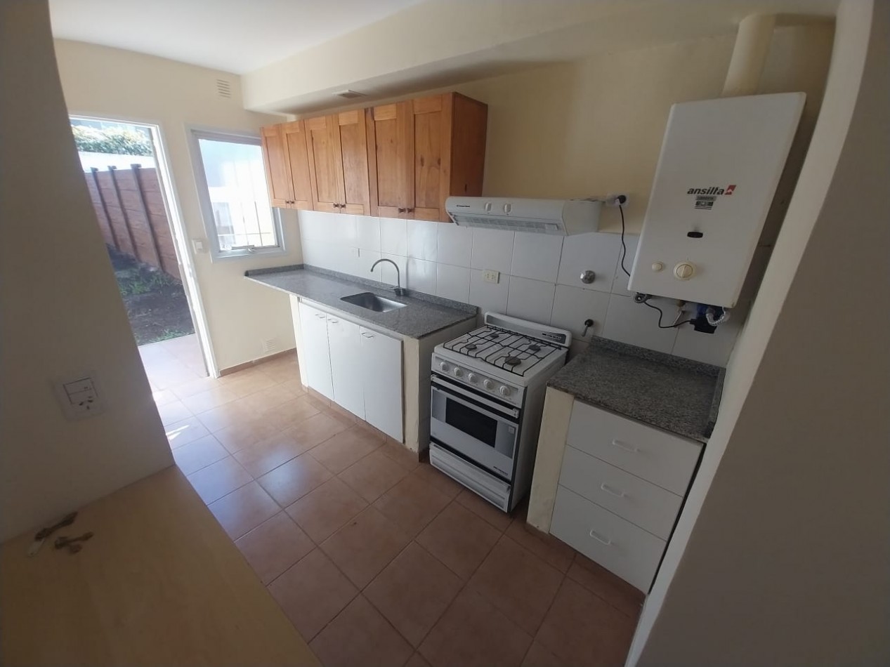Parque Don Bosco Duplex Alquiler 2 dor  zona Valle Escondido