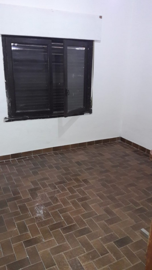 Los Platanos VENDO Casa con Escritura y Planos