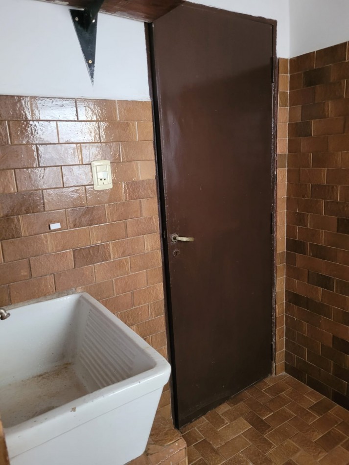 Los Platanos VENDO Casa con Escritura y Planos