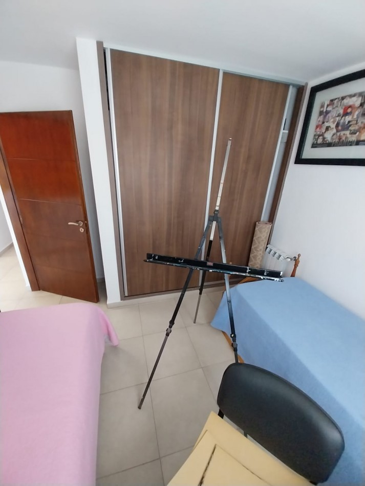 Jardines del Olmo casa venta 3 dor zona Manantiales 