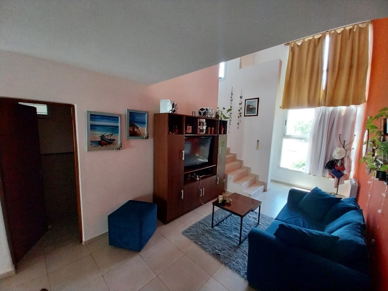 Jardines del Olmo casa venta 3 dor zona Manantiales 