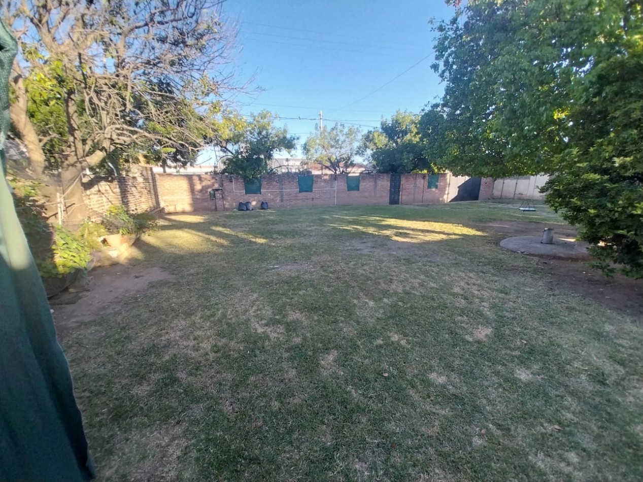 Los Naranjos Terreno 875m2 incluye casa y depto