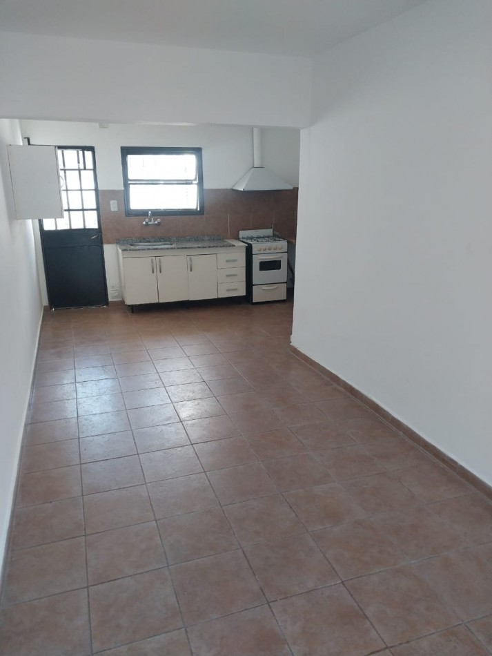 ATE casa en alquiler 2 dor a metros Ruta 20 (Rosedal)