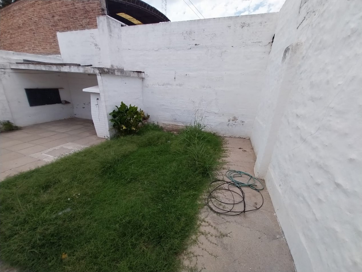 Matienzo casa a REFACCIONAR 2 dormitorios