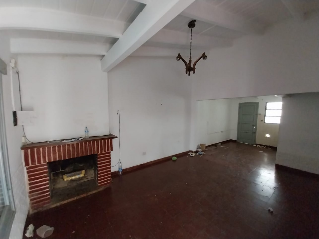 Matienzo casa a REFACCIONAR 2 dormitorios