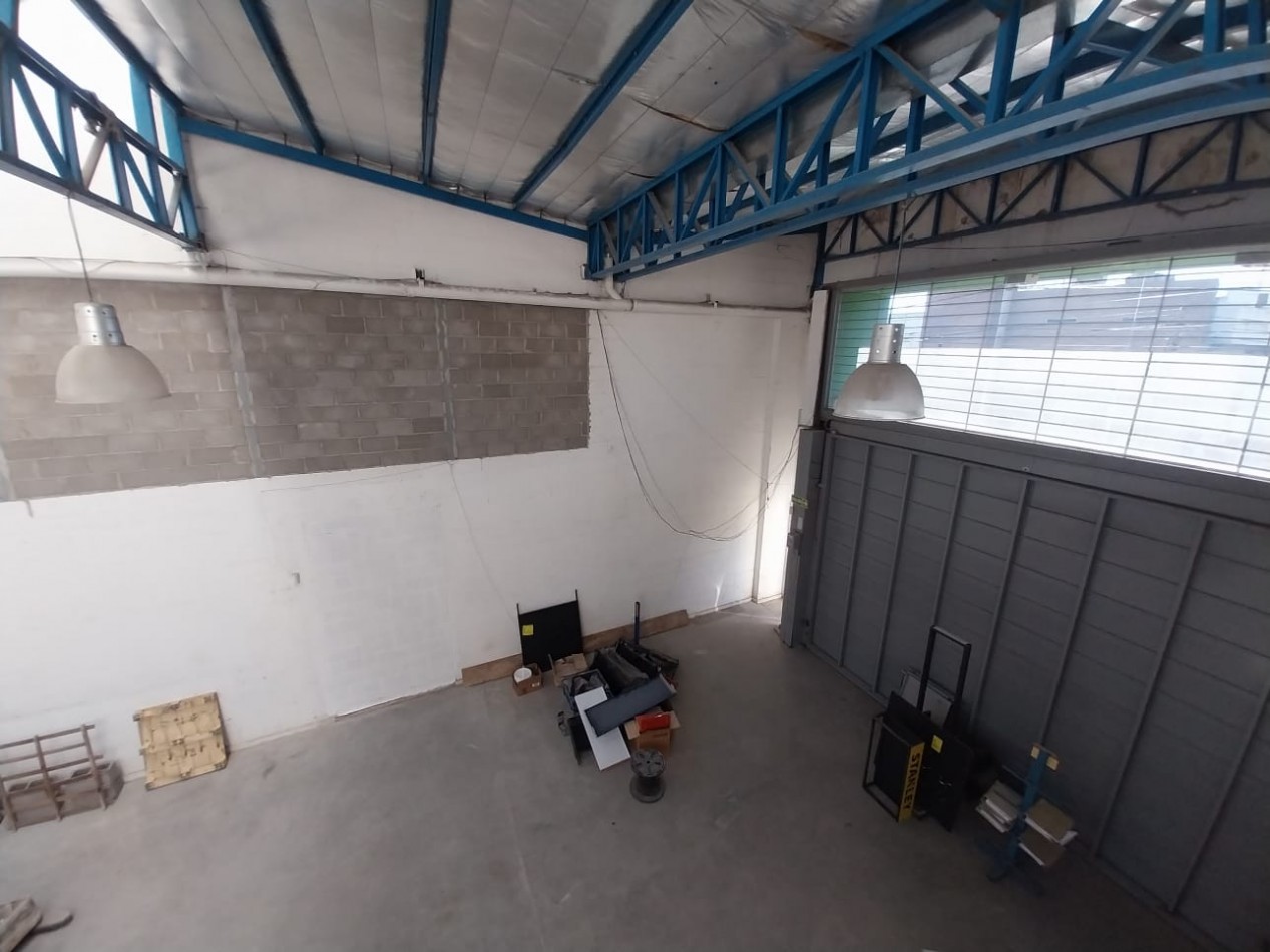 Alquiler Local Galpon Oficinas Av. Fuerza Aerea Ruta 20