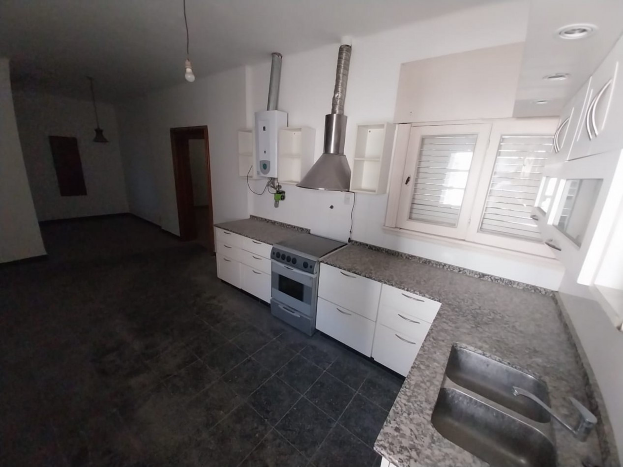 Rosedal casa y depto en venta sobre Brown zona Ruta 20