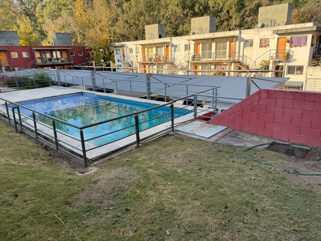 La Calera Depto en venta 1 dor cochera piscina Hermosa Vista 