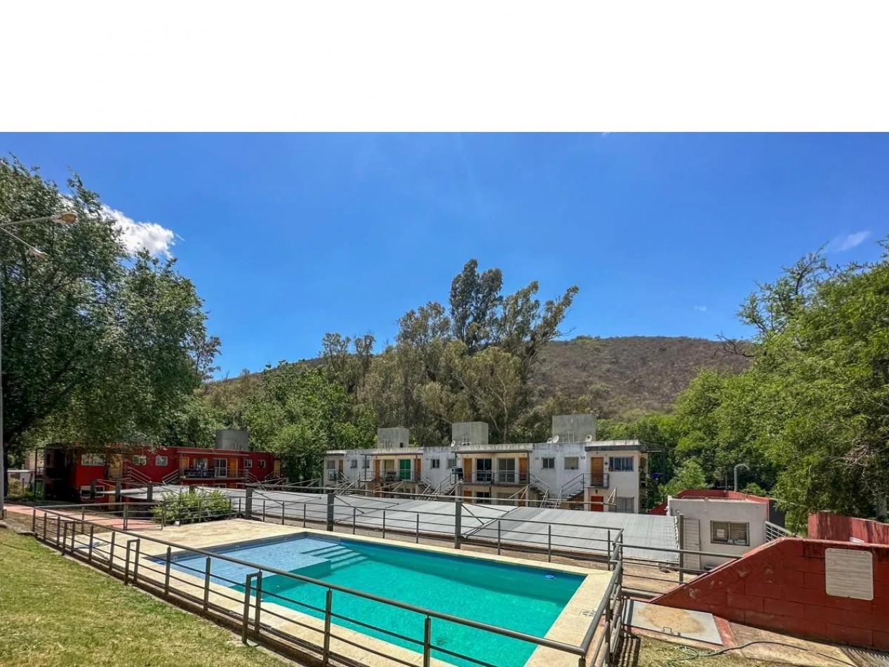 La Calera departamento venta 1 dor cochera piscina Hermosa Vista Planta baja