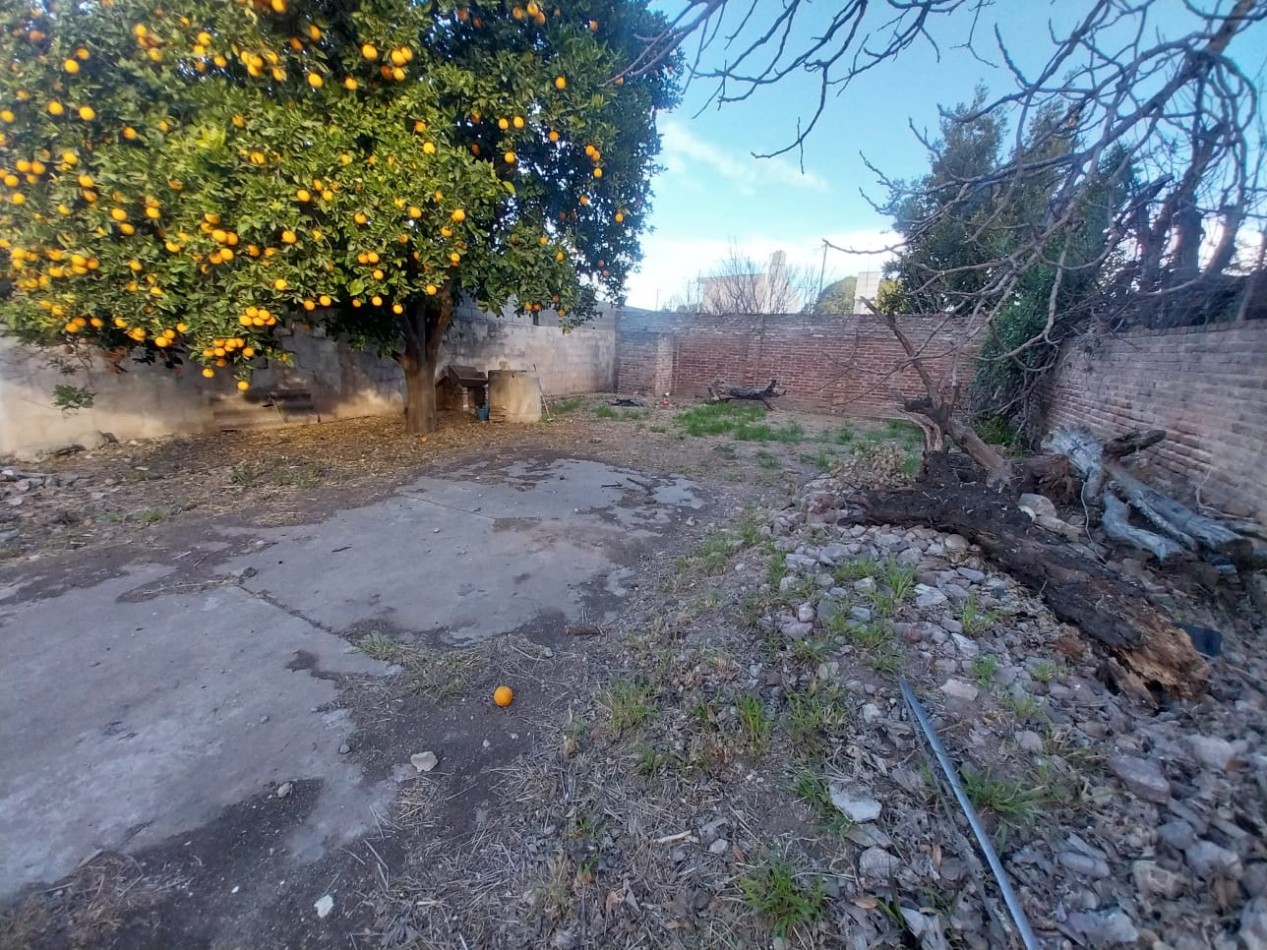 Villa Adela terreno en venta 260m2