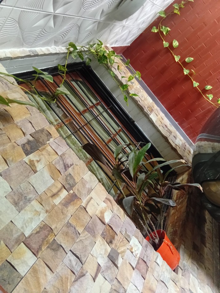 Oportunidad de inversion Casa y Depto en venta 