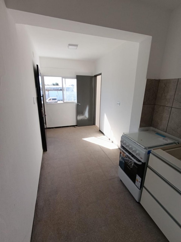 ALQUILER departamento 2 dor sobre Av. Fuerza Aerea al 4500
