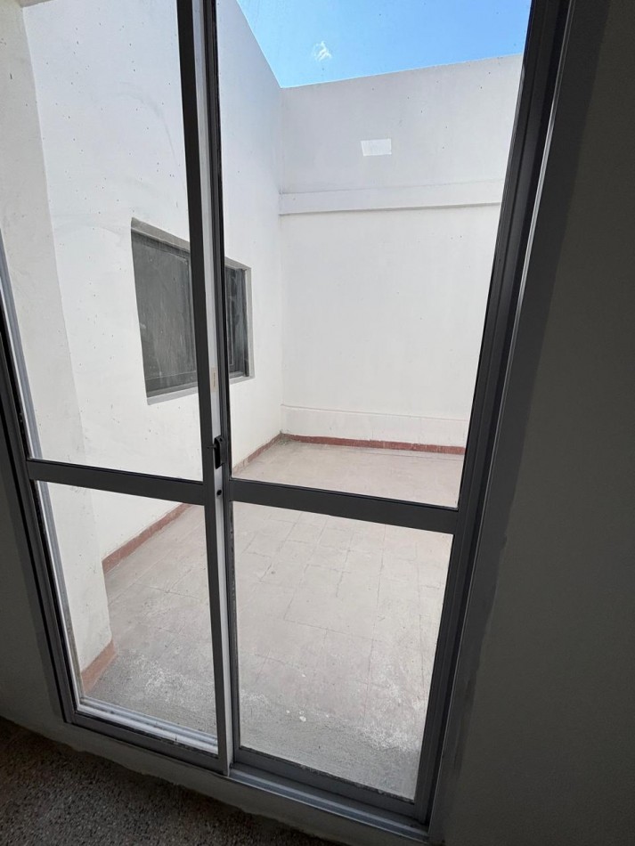 ALQUILER departamento 2 dor sobre Av. Fuerza Aerea al 4500