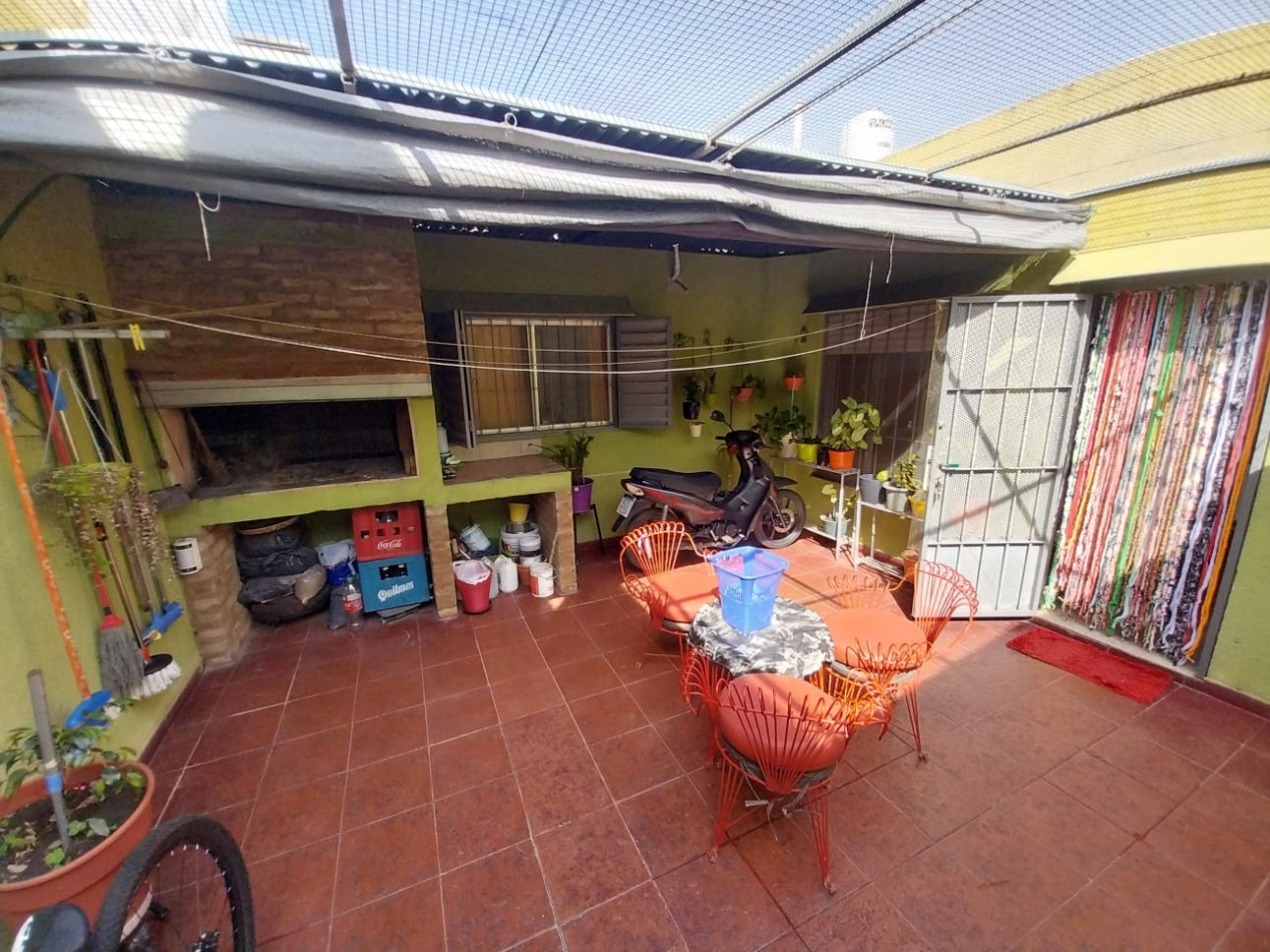 VENDO en Alto Alberdi casa 3 dormitorios excelente ubicacion
