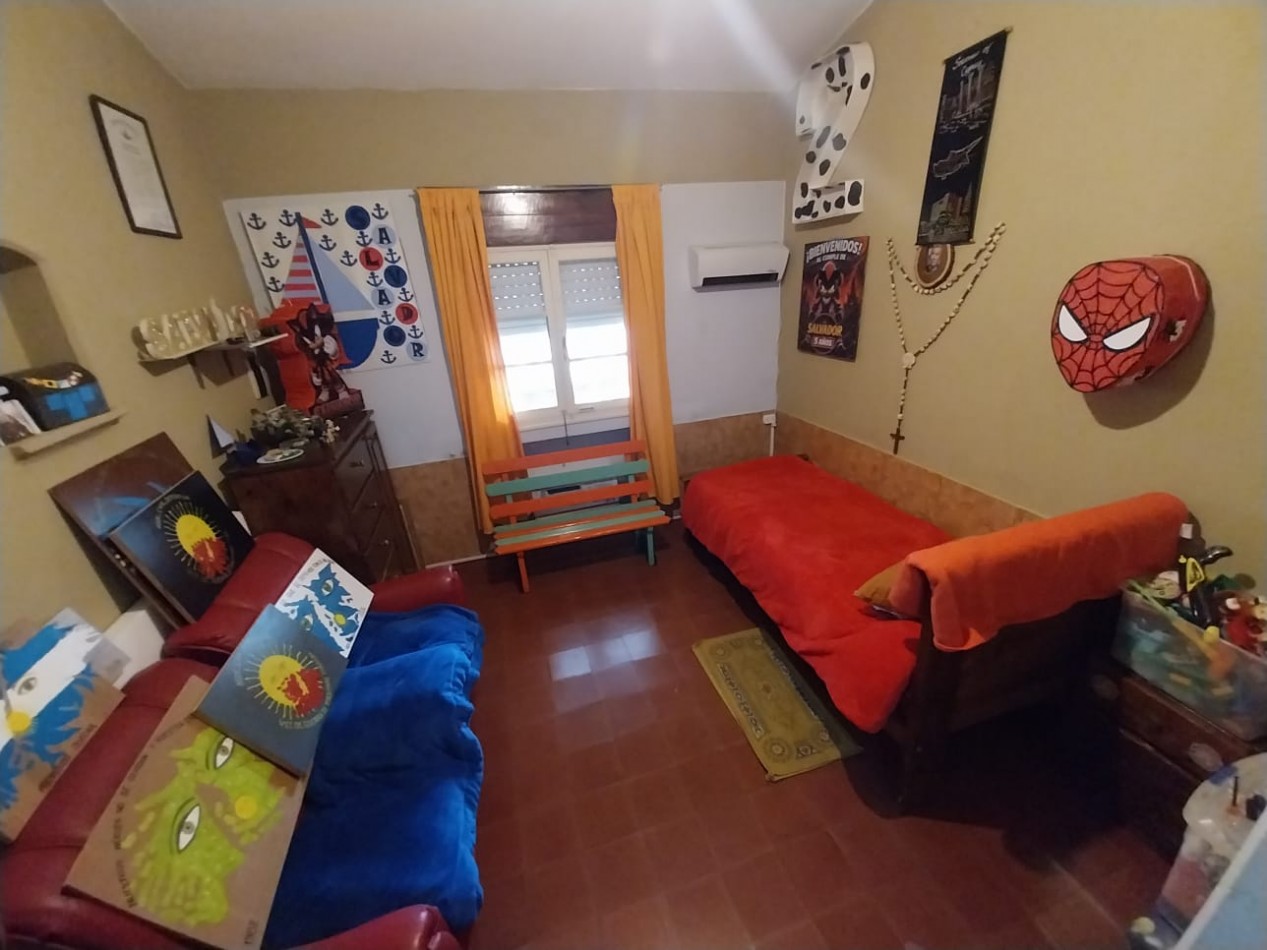 VENDO en Alto Alberdi casa 3 dormitorios excelente ubicacion