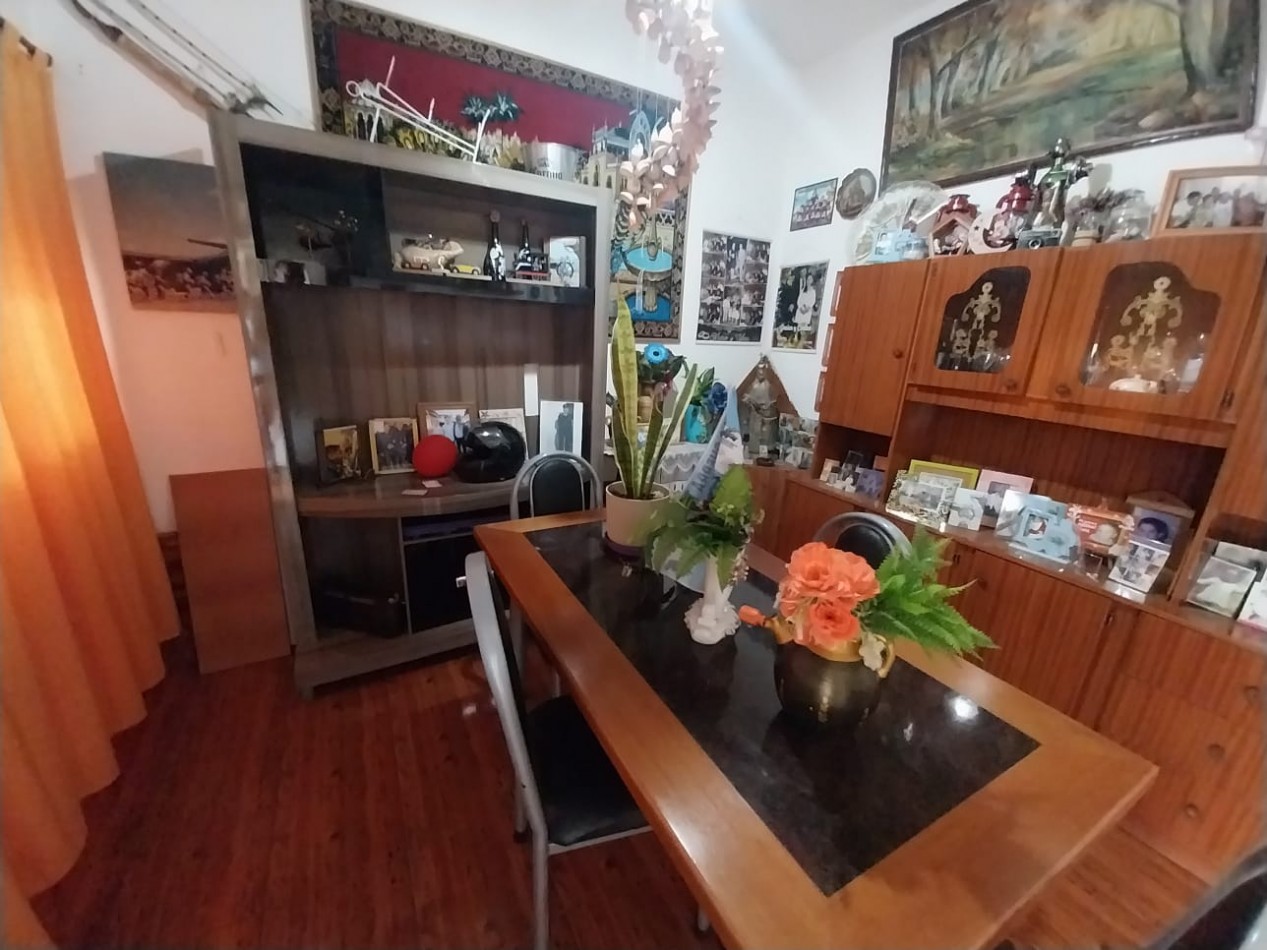 VENDO en Alto Alberdi casa 3 dormitorios excelente ubicacion