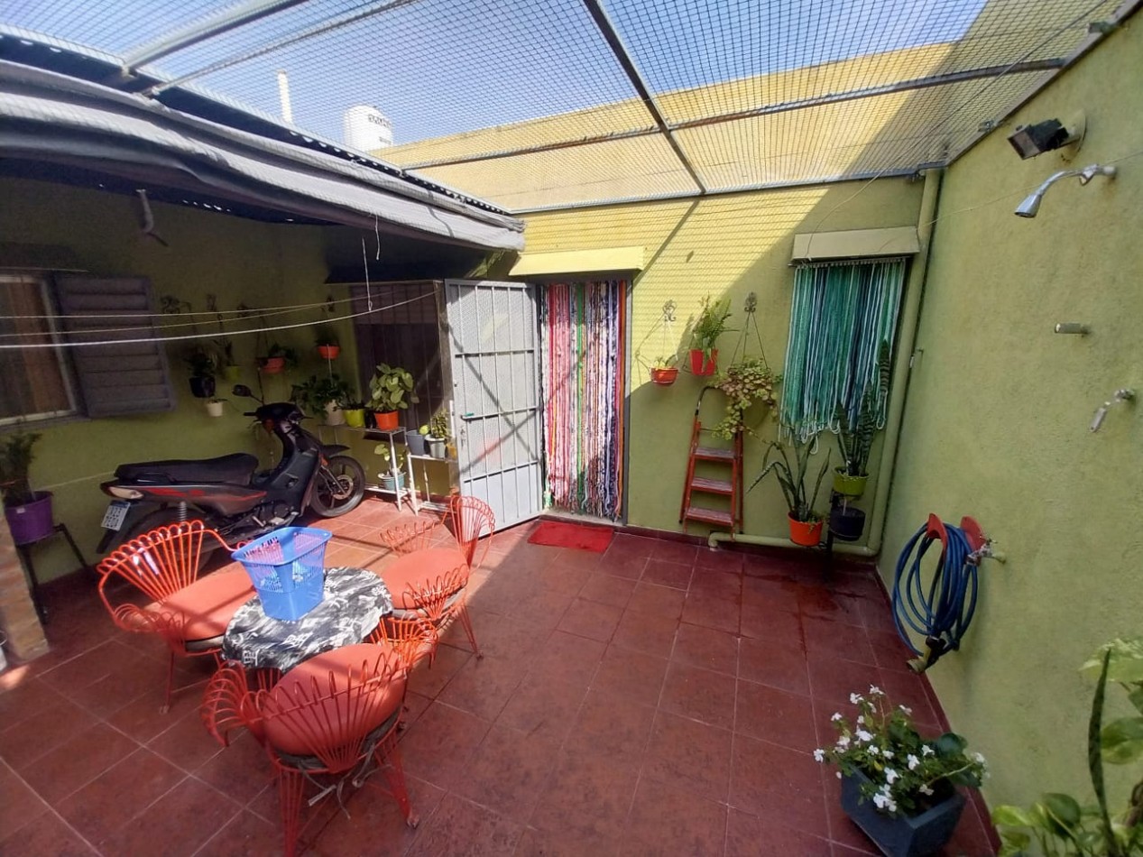 VENDO en Alto Alberdi casa 3 dormitorios excelente ubicacion