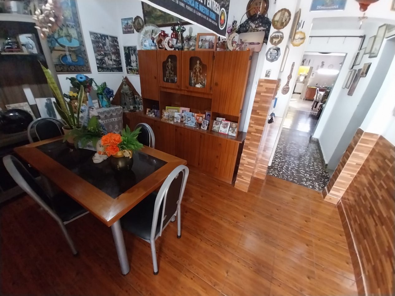 VENDO en Alto Alberdi casa 3 dormitorios excelente ubicacion