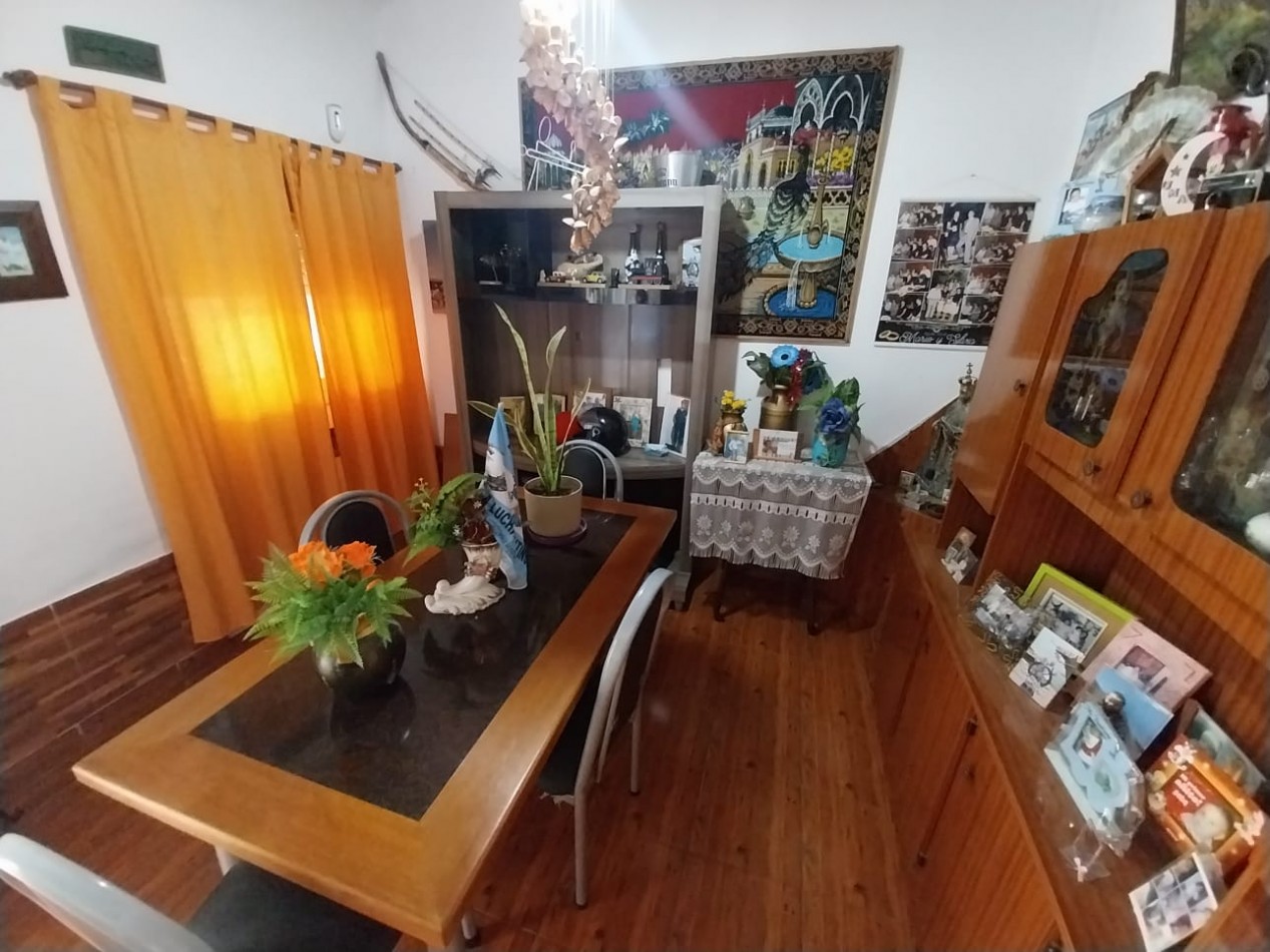 VENDO en Alto Alberdi casa 3 dormitorios excelente ubicacion