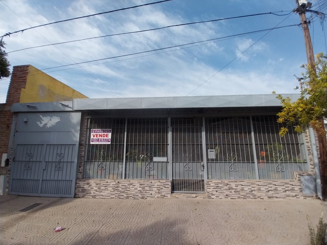 VENDO en Alto Alberdi casa 3 dormitorios excelente ubicacion