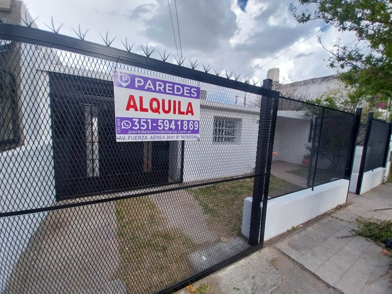 Alquiler casa 2 dor barrio Los Platanos
