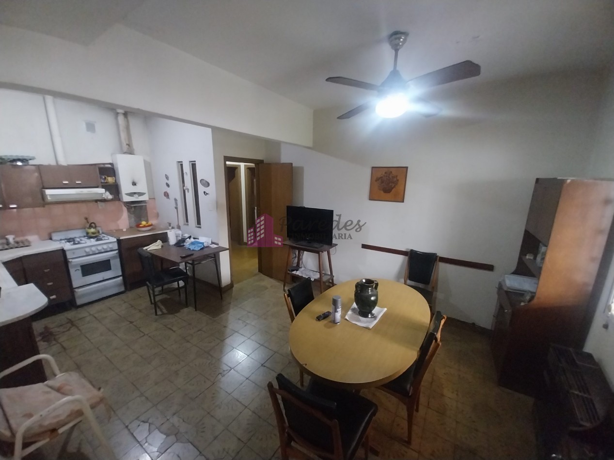 Los Naranjos casa en VENTA a refaccionar 4 dormitorios 