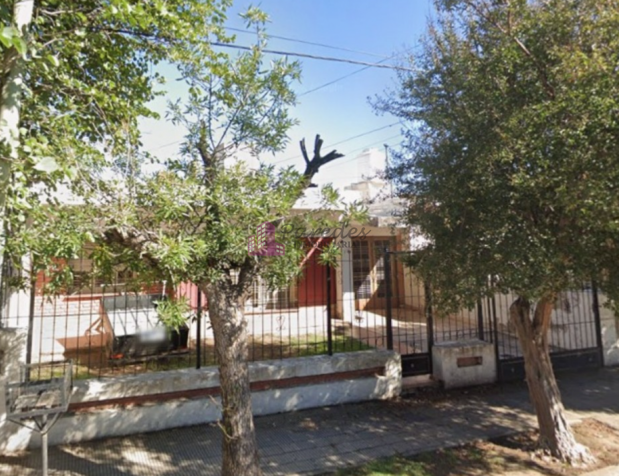 Los Naranjos casa en VENTA a refaccionar 4 dormitorios 