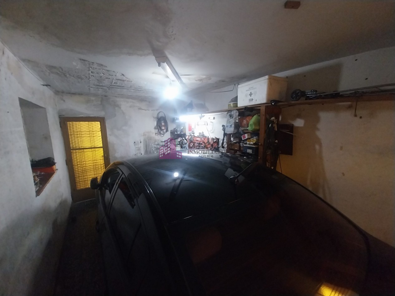Los Naranjos casa en VENTA a refaccionar 4 dormitorios 