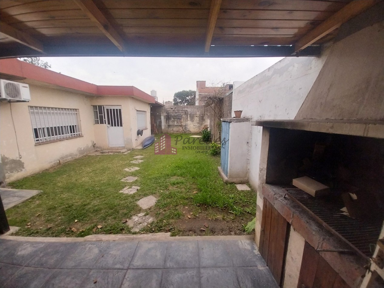 Los Naranjos casa en VENTA a refaccionar 4 dormitorios 