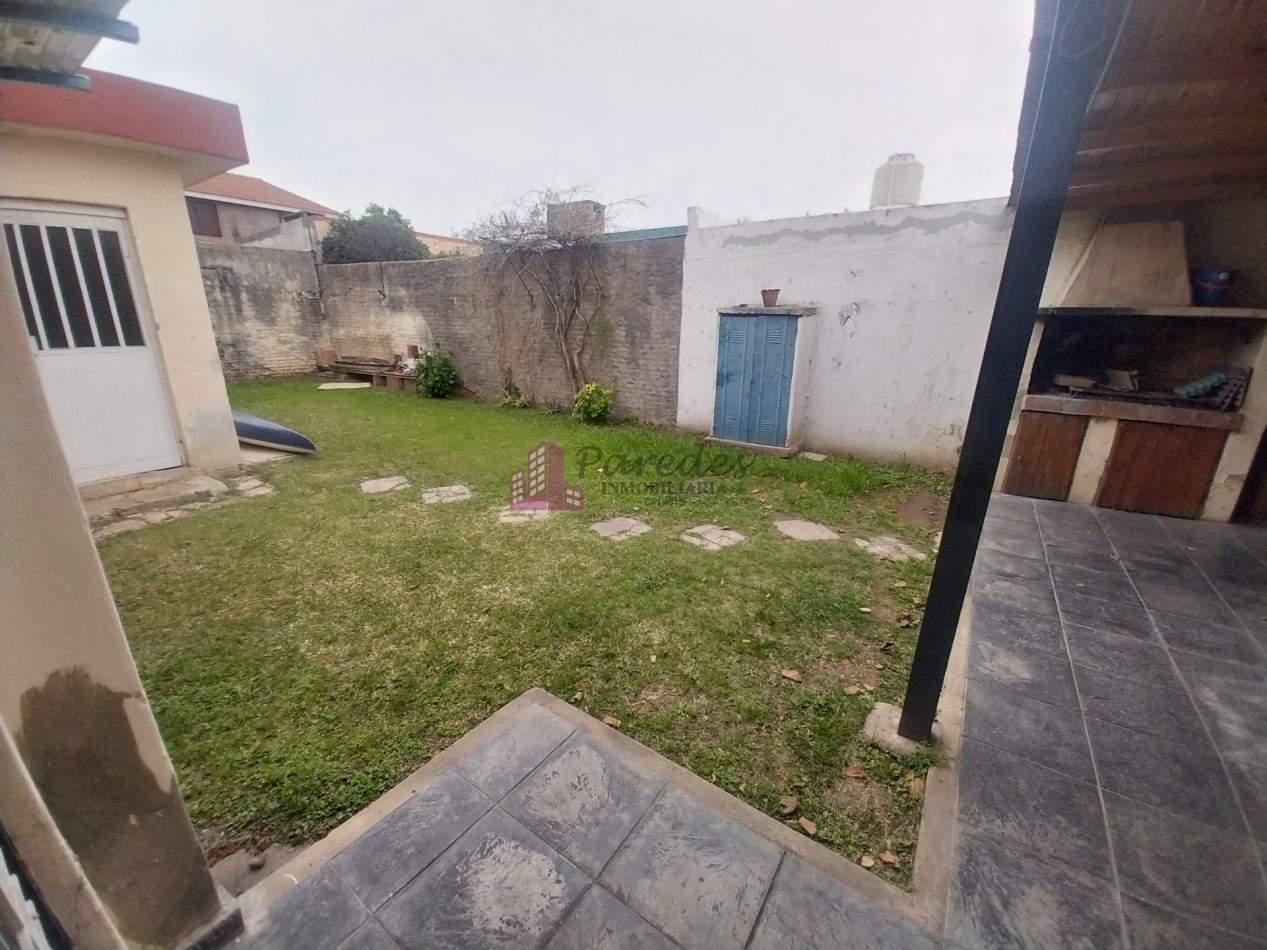 Los Naranjos casa en VENTA a refaccionar 4 dormitorios 