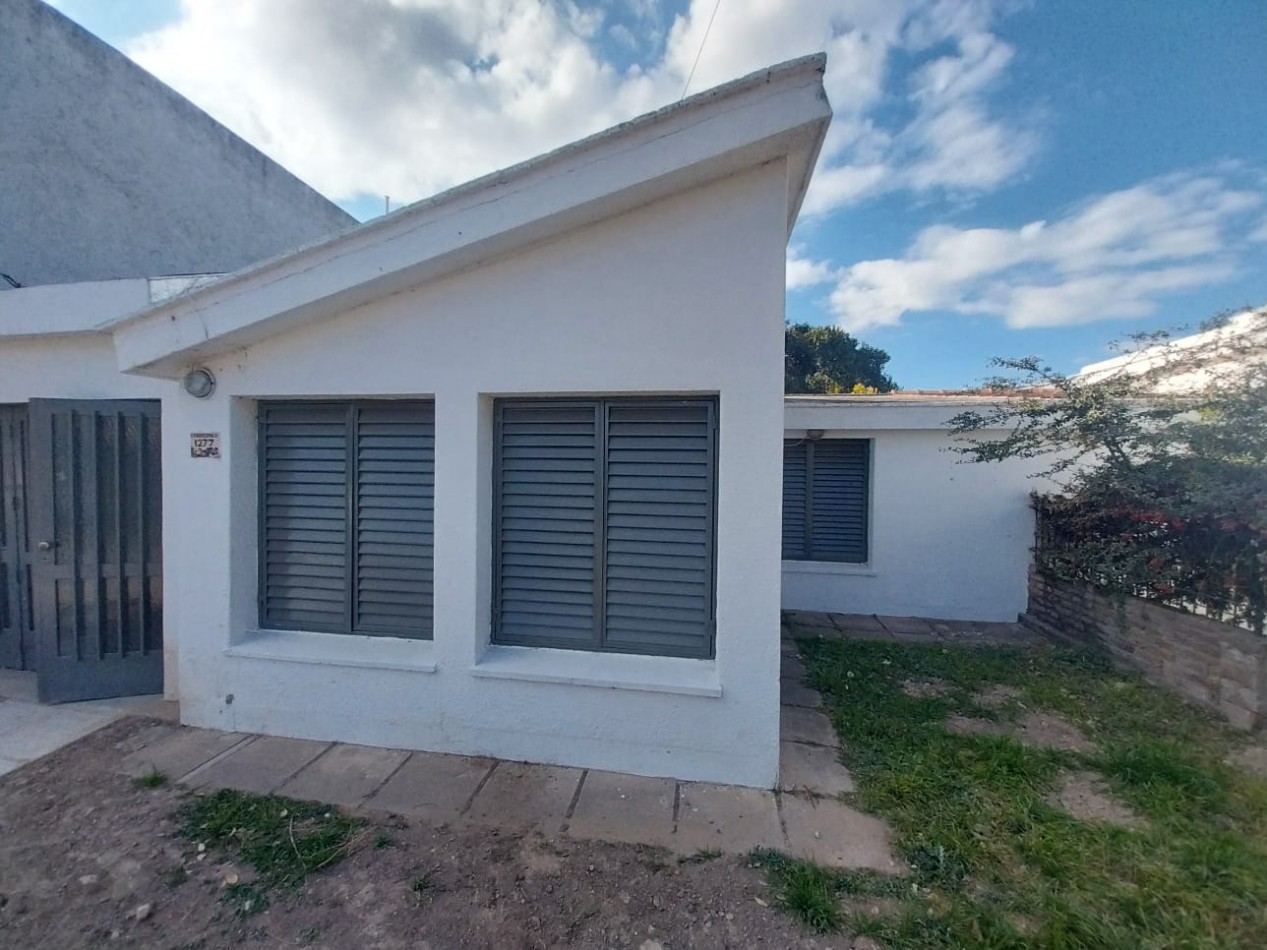 Los Platanos casa venta 2 dor zona Ruta 20