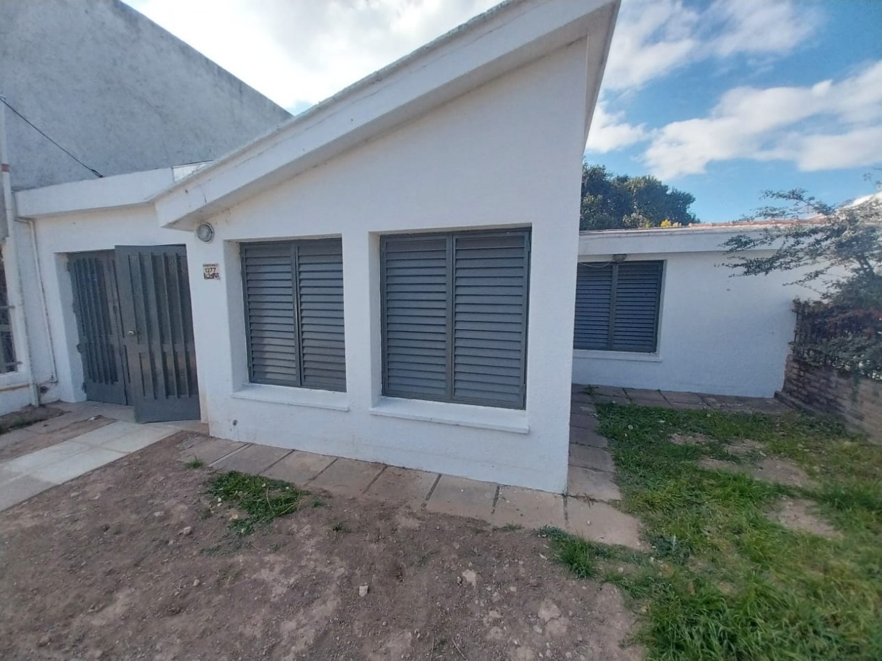 Los Platanos casa venta 2 dor zona Ruta 20