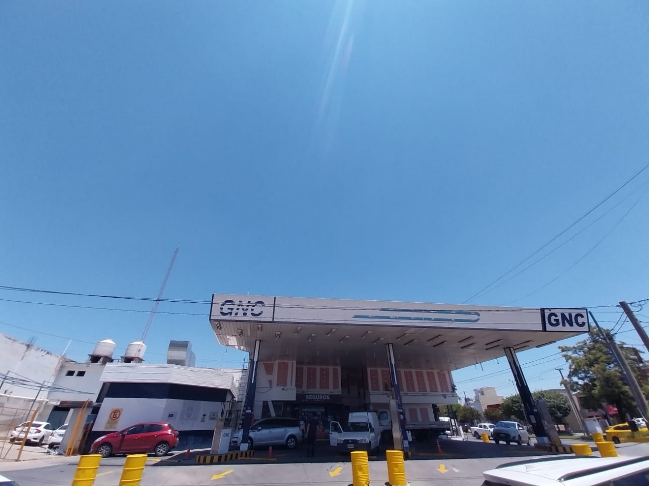 Alquiler Terreno 840m2 Av. Fuerza Aerea y Padre Lozano ideal Concesionarias Fast Food  