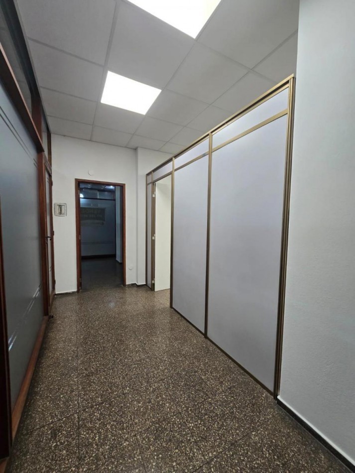 Galeria CINERAMA Venta Local / Oficina 