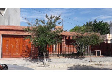 Los Platanos VENDO Casa con Escritura y Planos