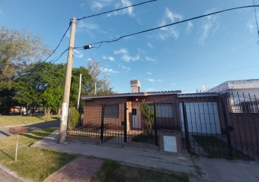 Ameghino Sur casa Alquiler 2 dor zona Lagunilla