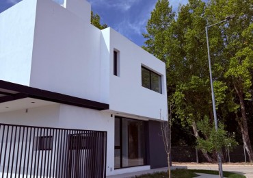 VENTA barrio cerrado CAMPO CHICO (Importante Casa)