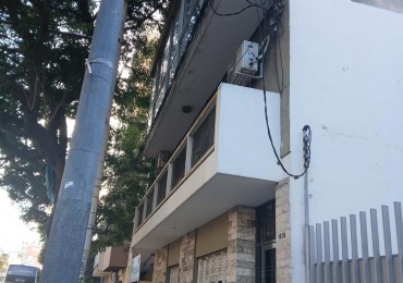Alberdi Alquiler depto 2 dormitorios sobre Av. Colon