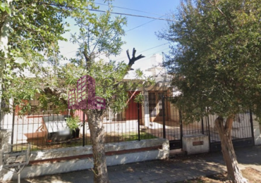 Los Naranjos casa en VENTA a refaccionar 4 dormitorios 